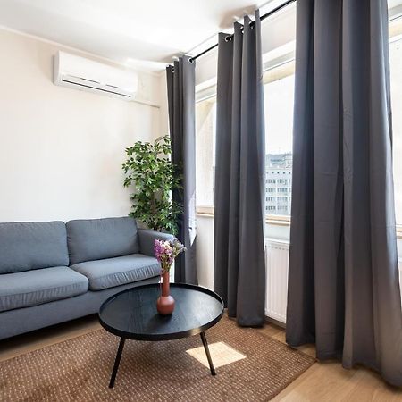 Elegant Studio In The Heart Of The Town Bucharest Exterior photo